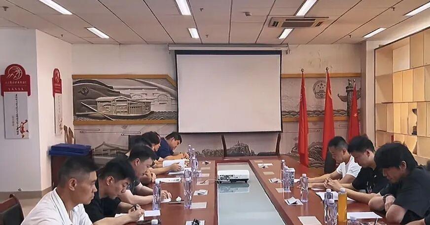 摊牌了！榜眼不满马刺！总决赛史上第2强新秀